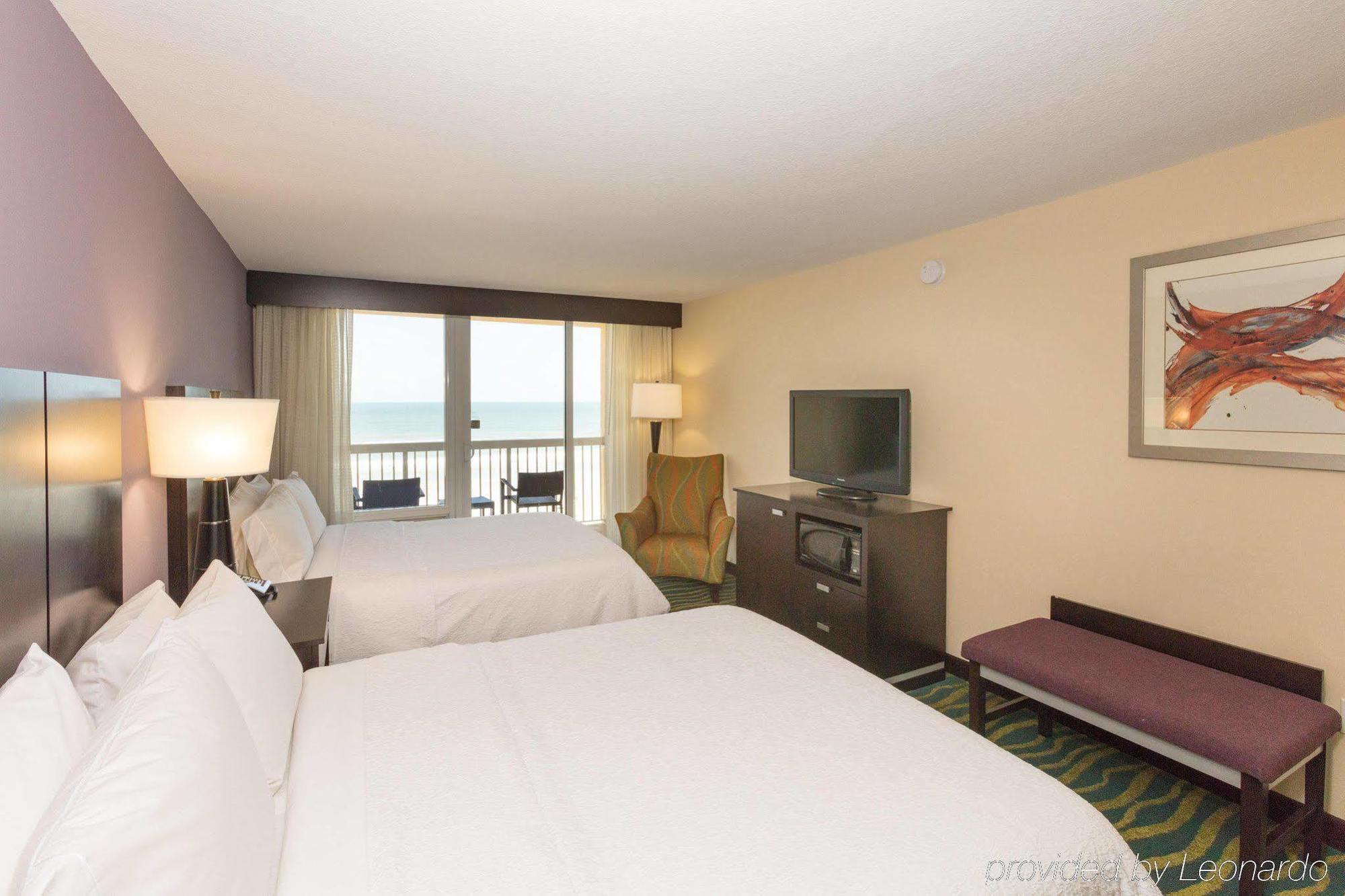 Hampton Inn Daytona Beach/Beachfront Exterior foto